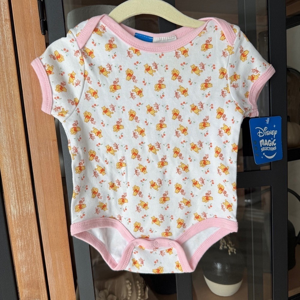 NWT Vintage Winnie The Pooh Disney magicselections bodysuit onesie baby girl 90s